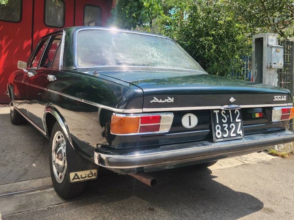 Image 2/5 de Audi 100 LS (1970)