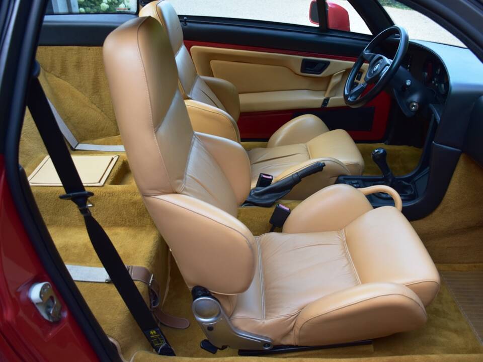 Immagine 22/45 di Alfa Romeo SZ (1991)