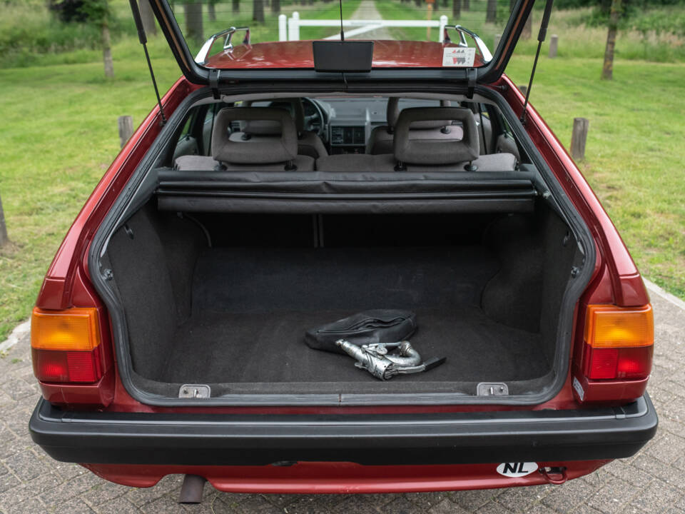 Imagen 30/45 de Audi 100 Avant 2.2 quattro (1986)