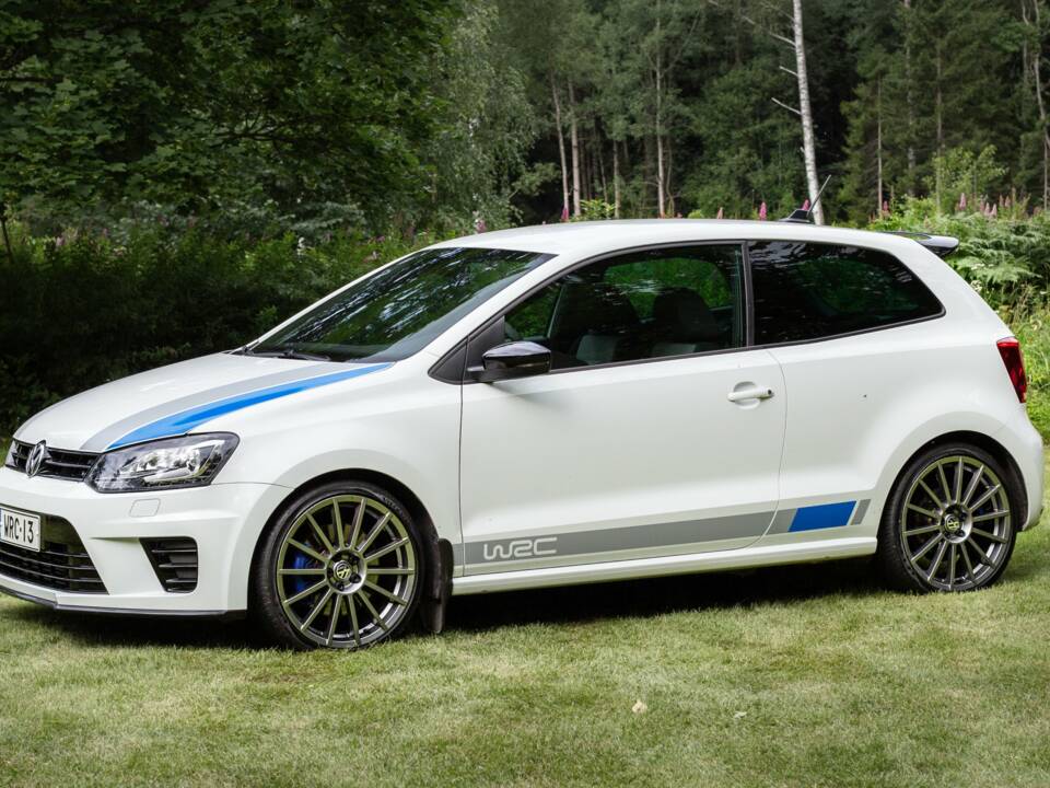 Bild 2/24 von Volkswagen Polo R WRC Street (2013)