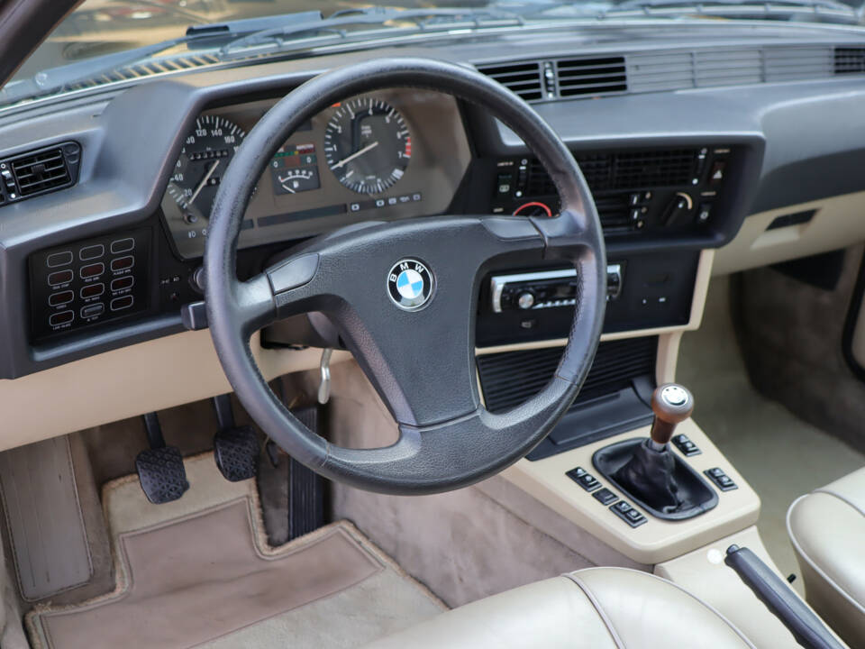 Immagine 27/38 di BMW 628 CSi (1984)