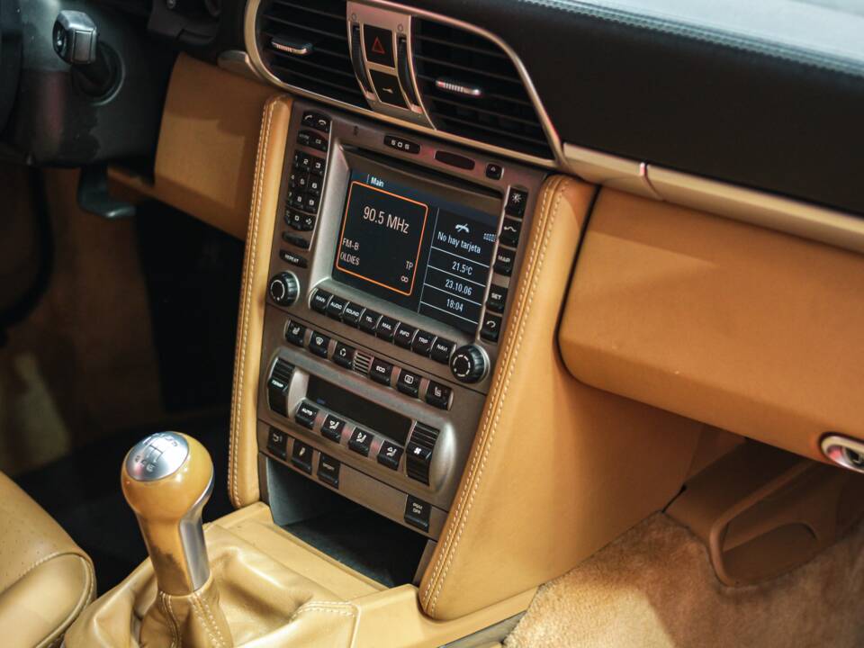 Image 9/48 of Porsche 911 Carrera 4S (2007)