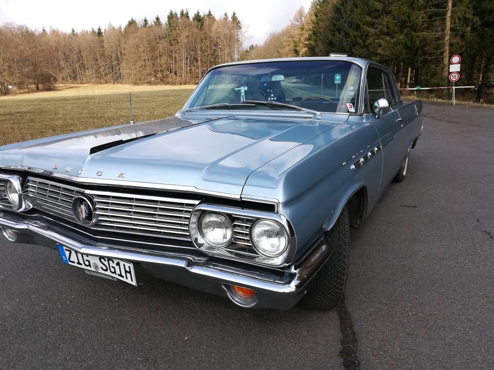 Bild 13/53 von Buick Electra 225 Hardtop (1963)