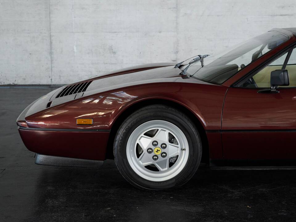 Bild 32/50 von Ferrari 328 GTS (1988)
