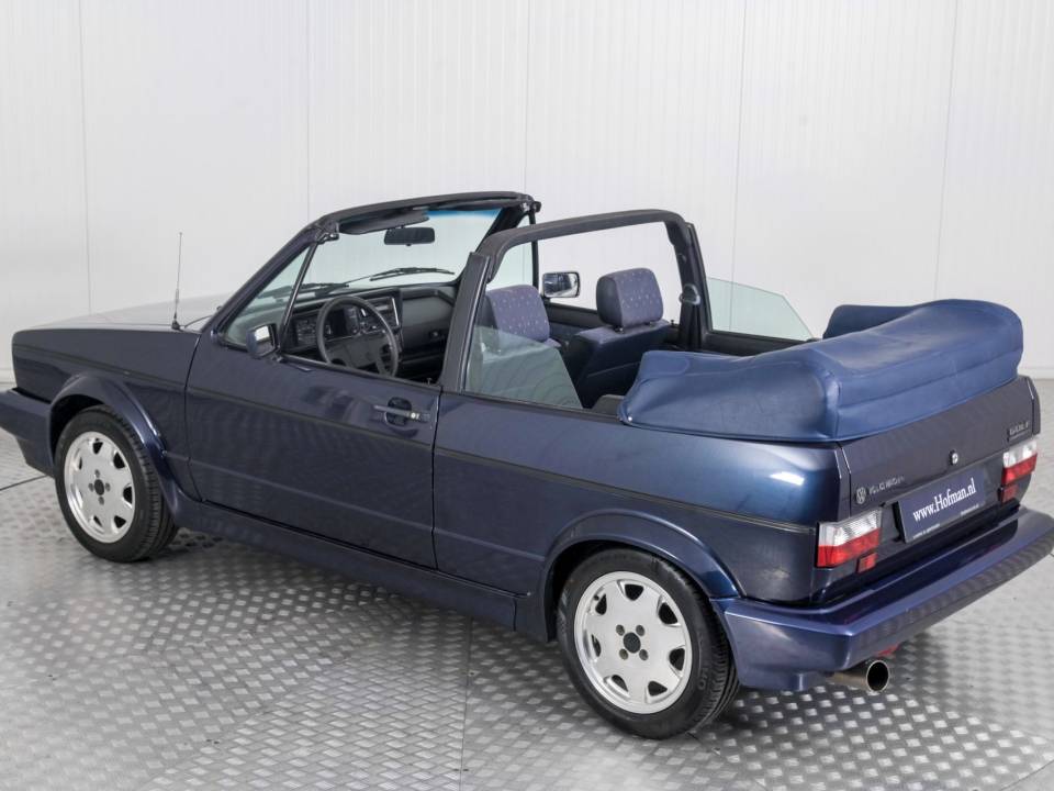 Imagen 17/50 de Volkswagen Golf Mk I Convertible 1.8 (1992)