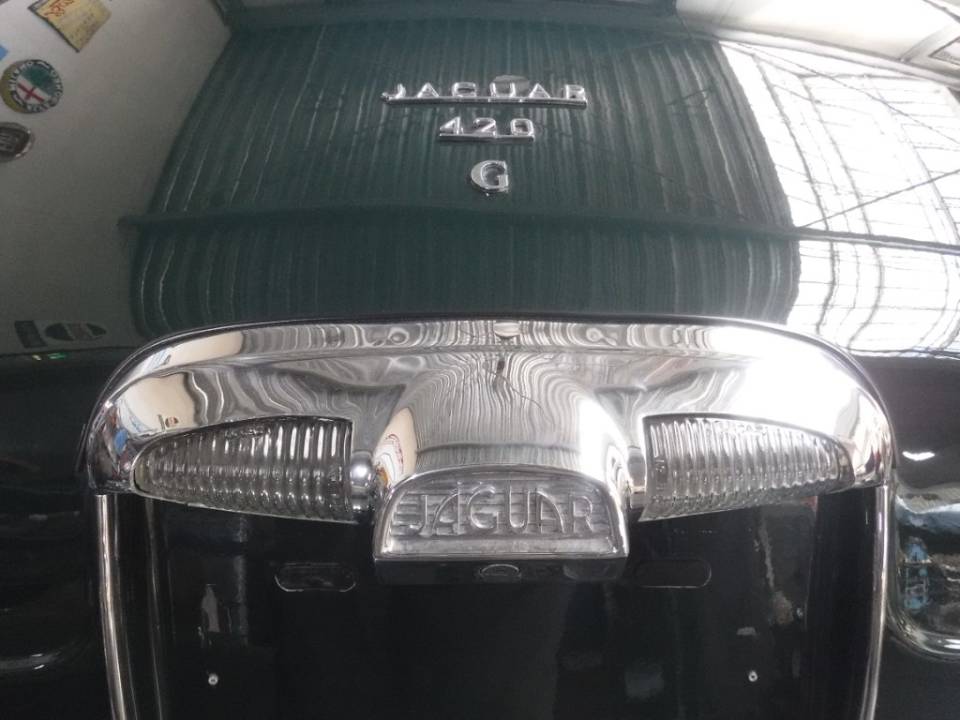 Image 28/50 of Jaguar 420 G (1968)