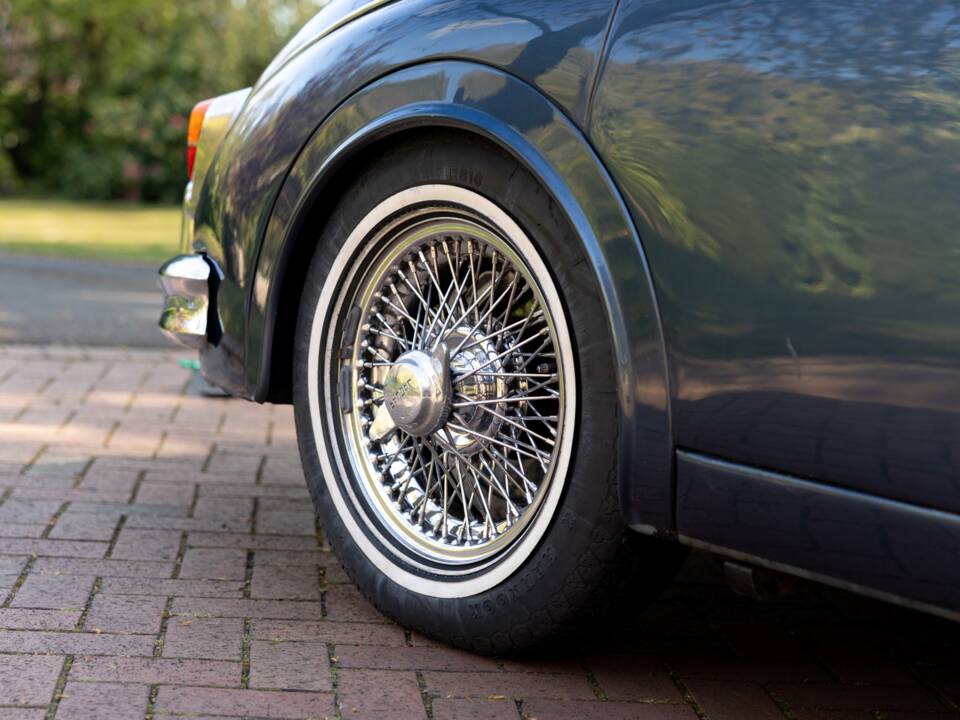Image 48/50 de Jaguar Mk II 3.8 (1966)