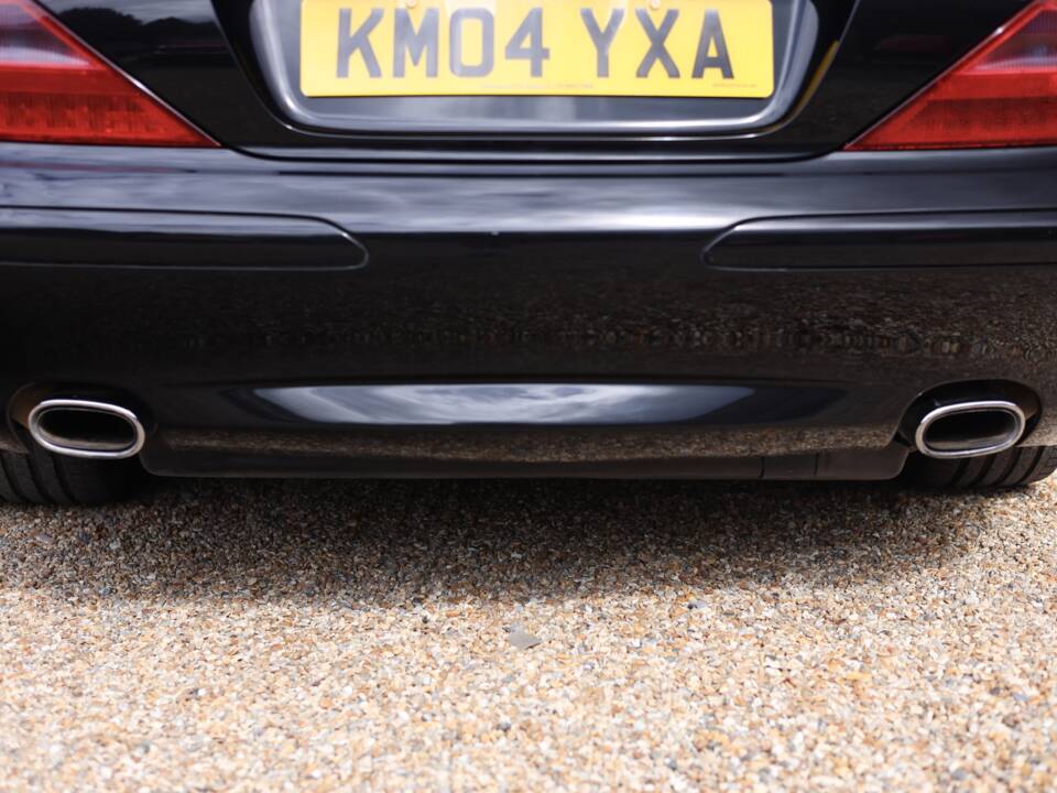 Image 18/50 de Mercedes-Benz SL 350 (2004)