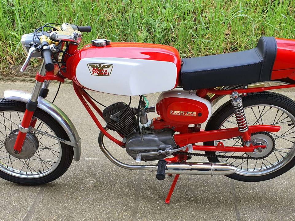 Image 1/11 of Moto Morini DUMMY (1972)