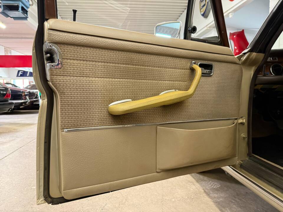 Bild 5/17 von Mercedes-Benz 280 SE (1971)