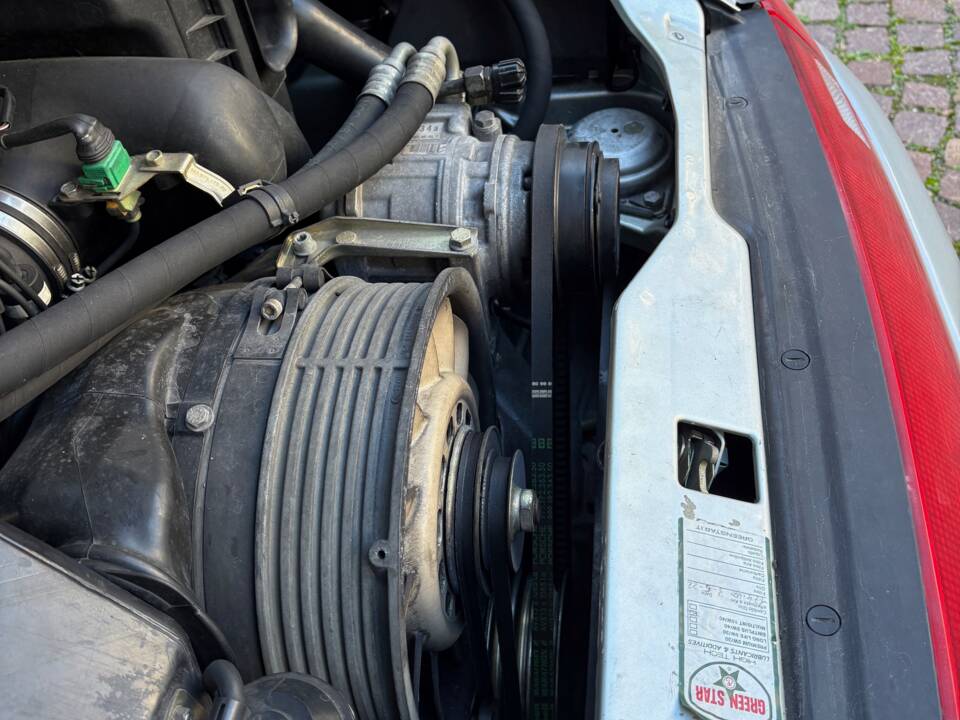 Image 15/16 of Porsche 911 Carrera (1994)