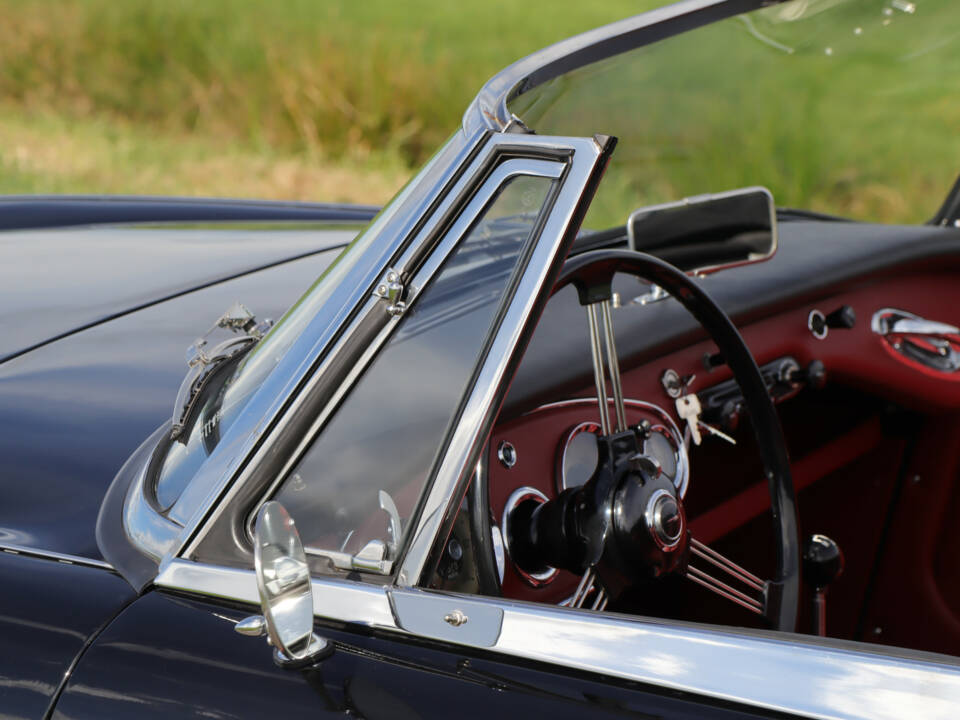 Afbeelding 39/42 van Austin-Healey 3000 Mk II (BJ7) (1963)