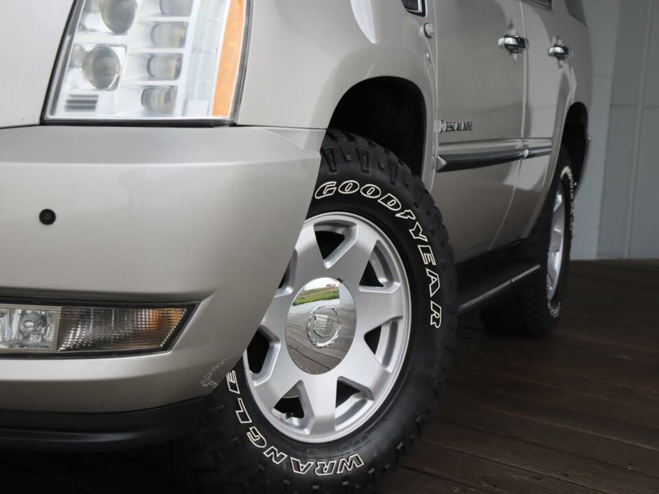 Bild 25/50 von Cadillac Escalade (2009)