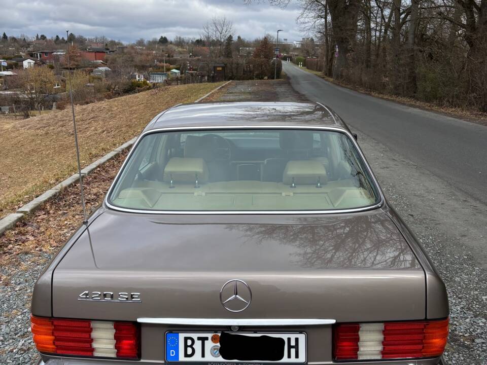 Imagen 27/43 de Mercedes-Benz 420 SE (1989)