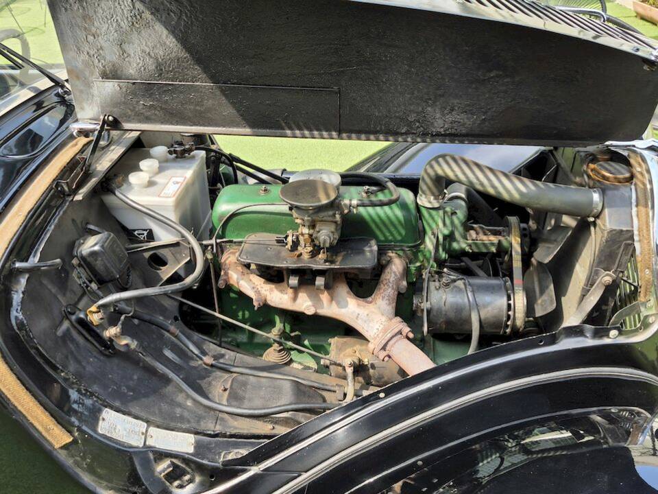 Image 43/47 of Citroën Traction Avant 11 BL (1955)