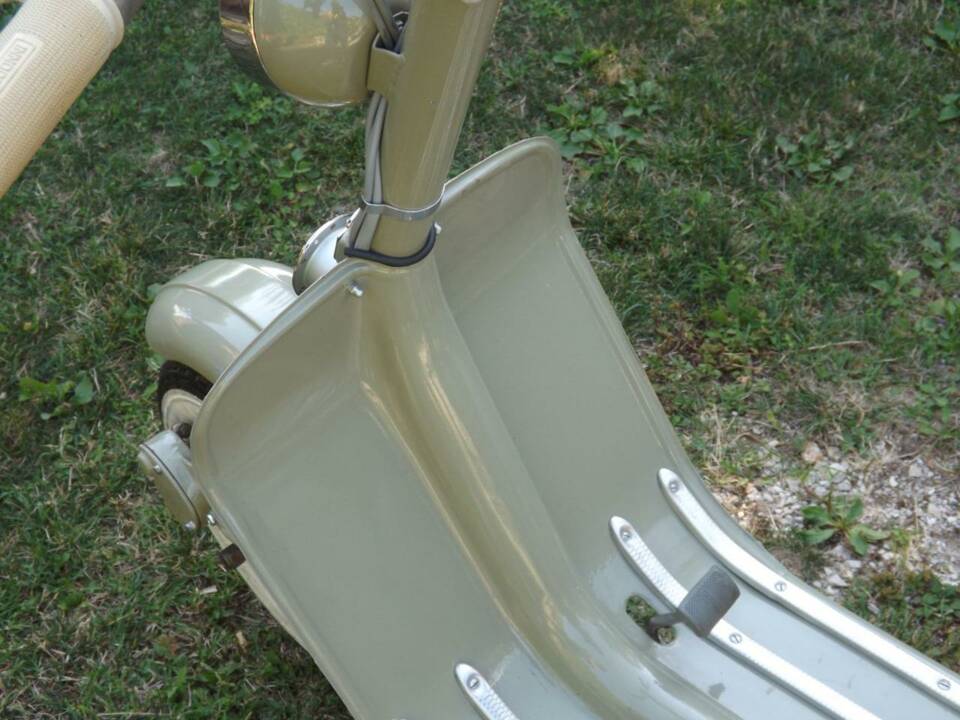 Immagine 20/50 di Innocenti Lambretta D 125 (1958)