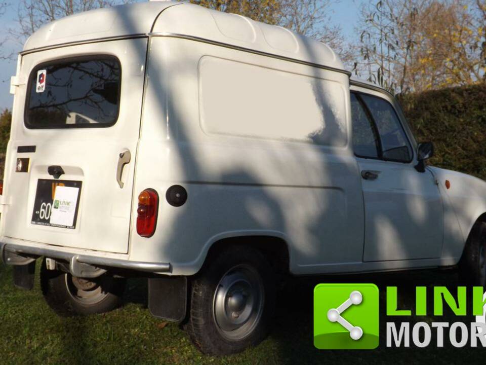 Bild 7/10 von Renault R 4 F4 (1982)
