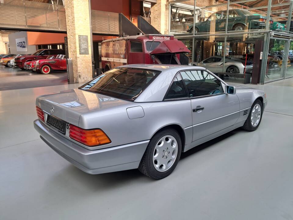 Bild 4/30 von Mercedes-Benz SL 280 (1993)