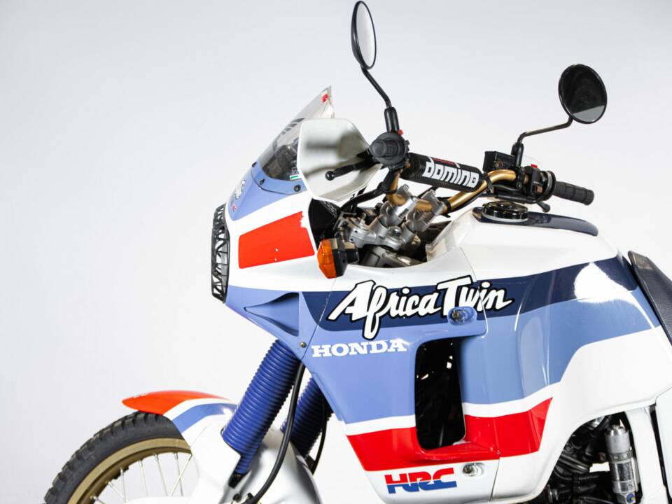 Image 18/50 de Honda XRV 650 Africa Twin (1989)