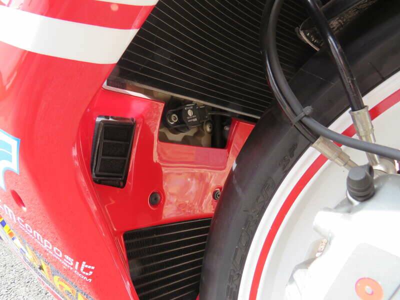 Bild 26/40 von Ducati 1098 R (2008)