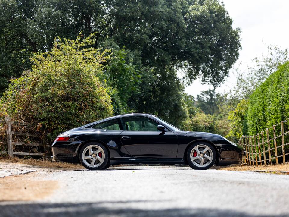 Image 50/50 of Porsche 911 Carrera 4S (2002)