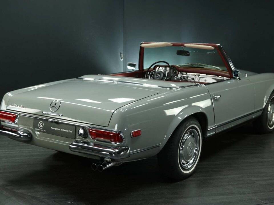 Bild 2/50 von Mercedes-Benz 250 SE (1968)