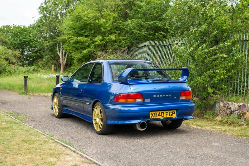Image 22/50 of Subaru Impreza 2.0 WRX (2000)