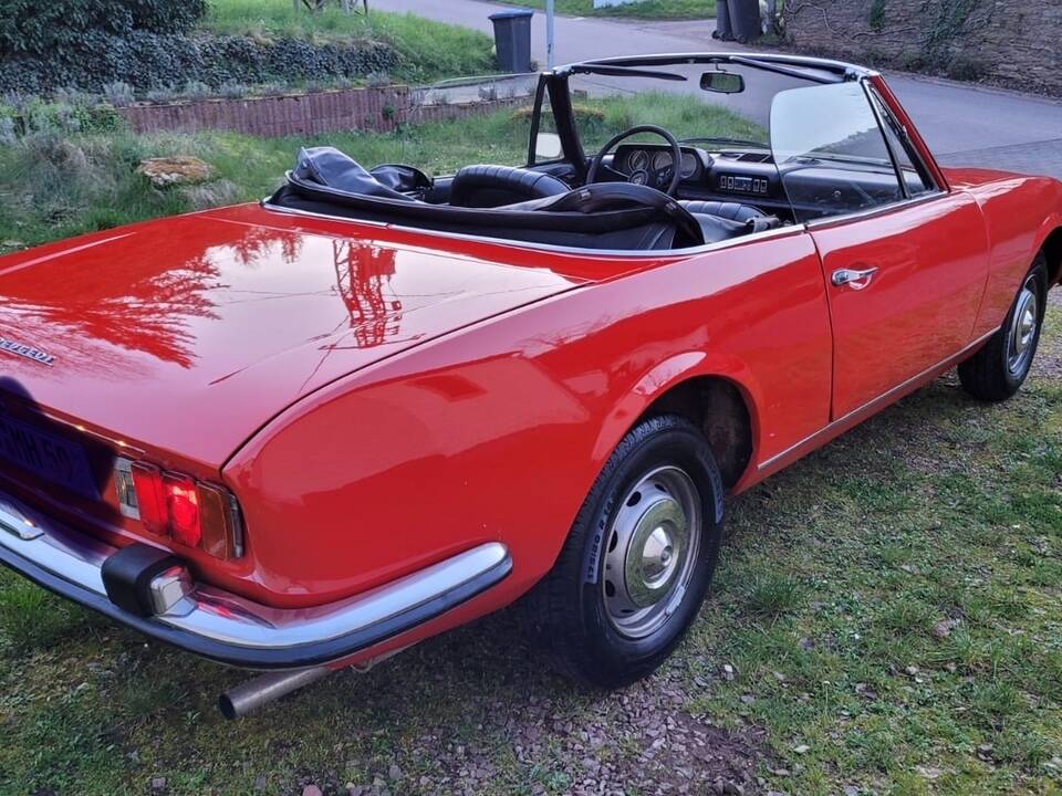 Image 3/4 of Peugeot 504 Convertible (1971)
