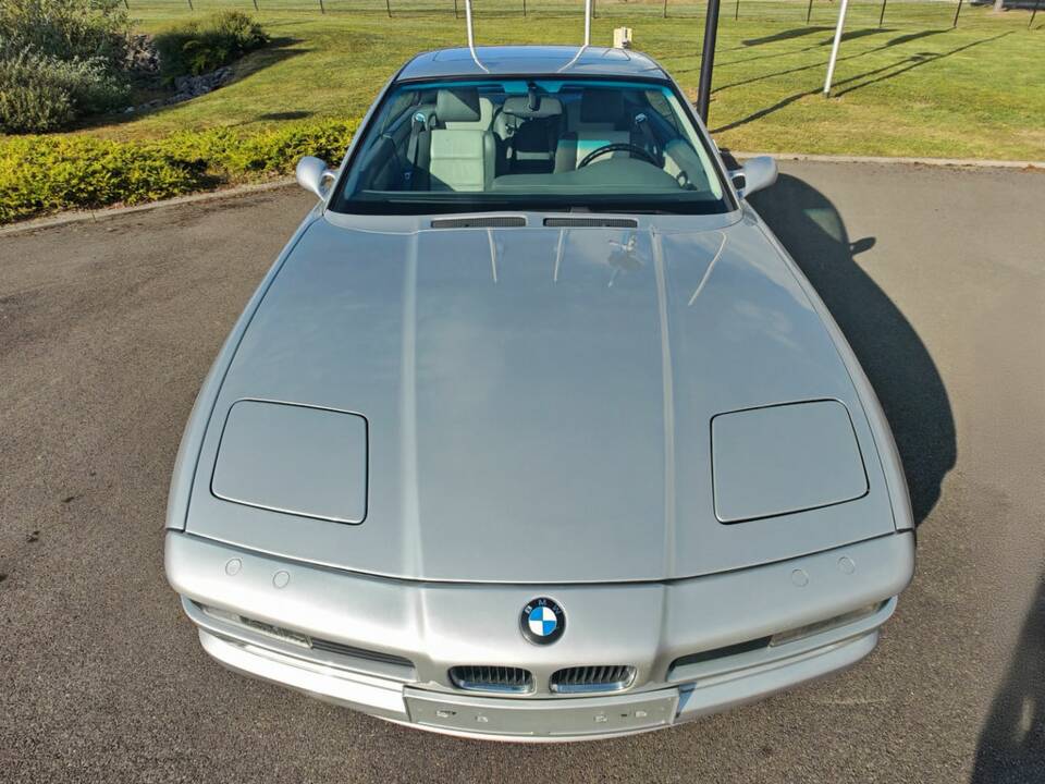 Image 6/8 of BMW 850CSi (1993)