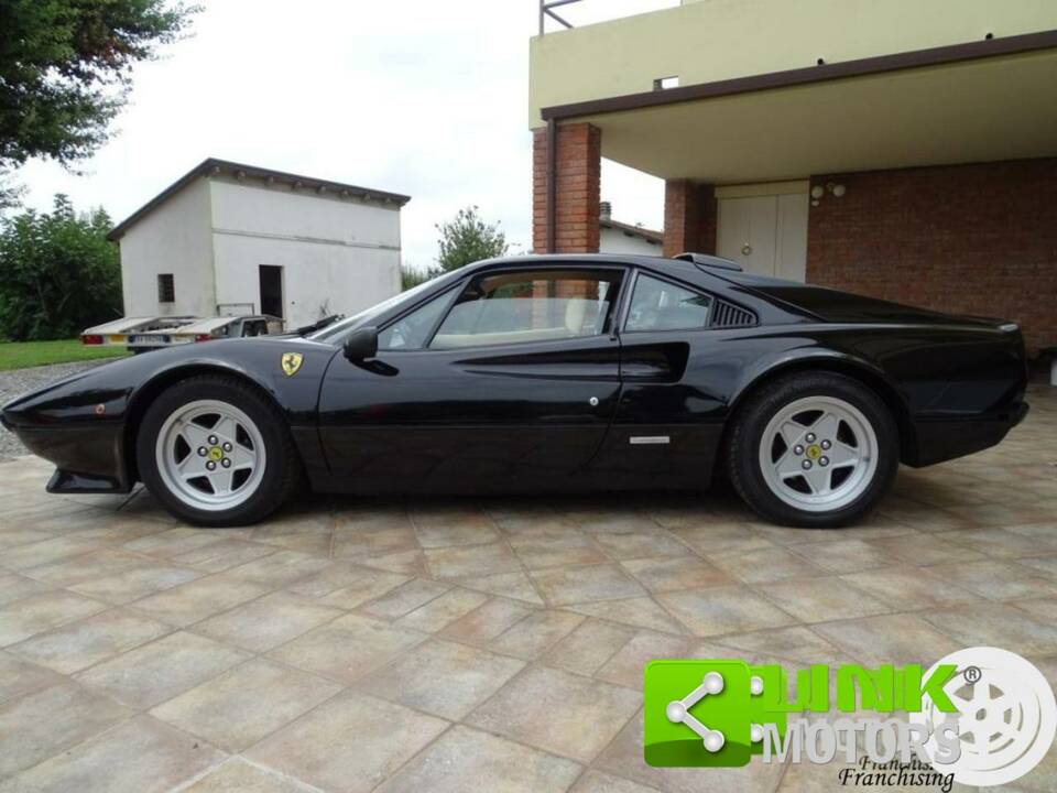 Image 3/10 de Ferrari 208 GTB Turbo (1987)