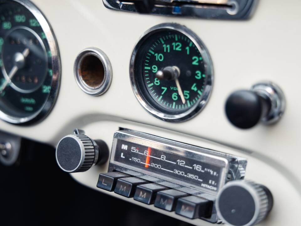 Bild 31/47 von Porsche 356 B 1600 Super 90 (1962)