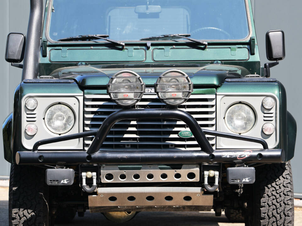 Afbeelding 9/38 van Land Rover 90 (1989)