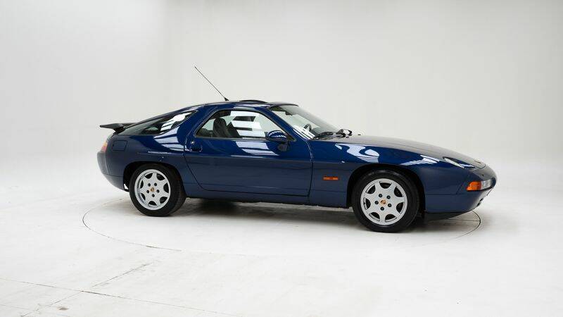 Image 3/15 of Porsche 928 S4 (1990)
