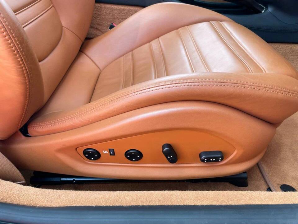 Imagen 14/17 de Ferrari California (2012)