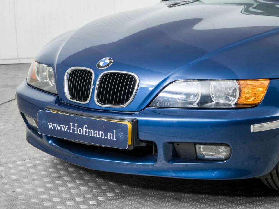 Bild 19/50 von BMW Z3 1.9i (2000)