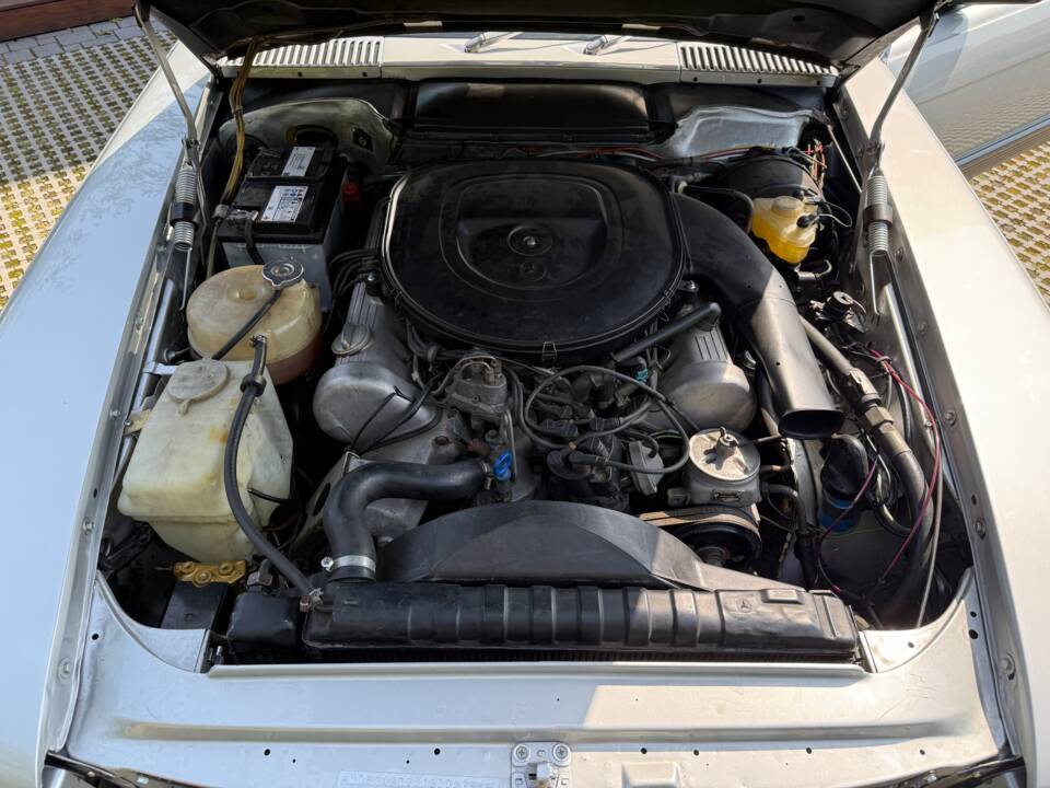 Immagine 21/29 di Mercedes-Benz 500 SLC (1980)