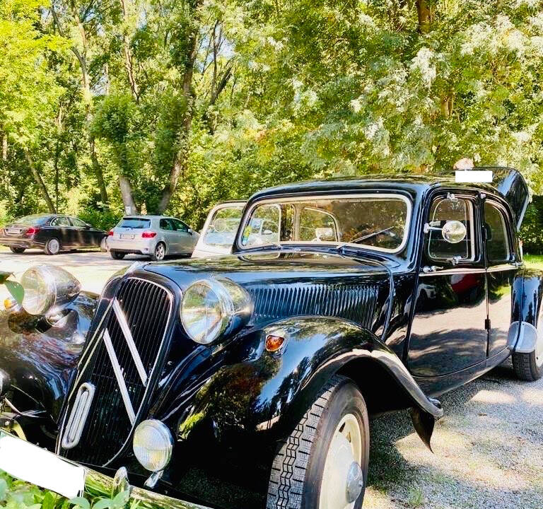 Image 1/13 de Citroën Traction Avant 11 BN Normale (1953)