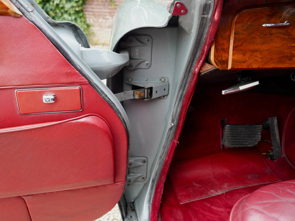 Image 20/50 de Jaguar Mk IX (1959)