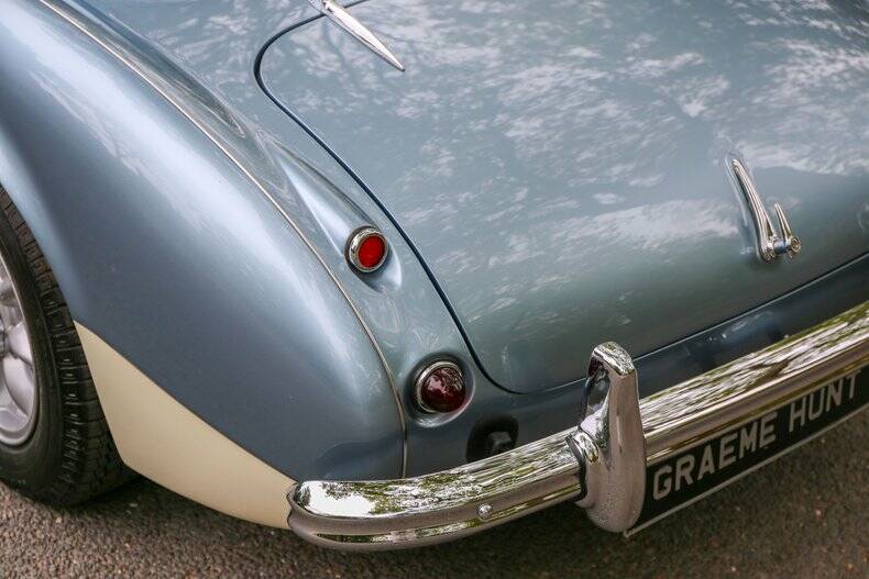 Image 23/42 de Austin-Healey 3000 Mk II (BN7) (1961)