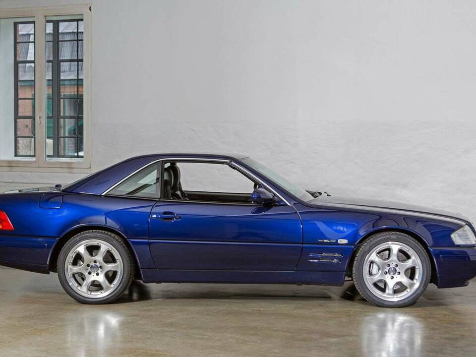 Image 9/36 de Mercedes-Benz SL 320 "Final Edition" (2000)