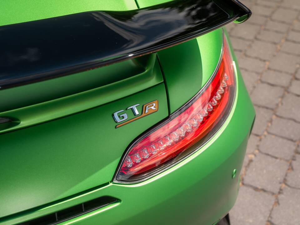 Image 36/67 of Mercedes-AMG GT-R (2018)