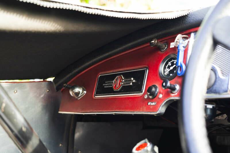 Image 21/35 de MG MGA 1850 (1958)