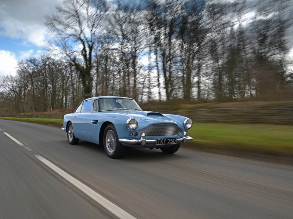Image 52/56 of Aston Martin DB 4 (1960)