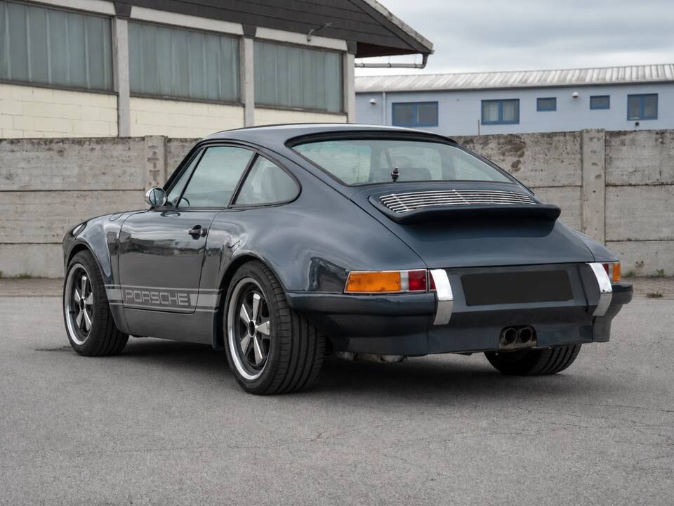 Bild 9/10 von Porsche 911 Carrera 4 (1989)