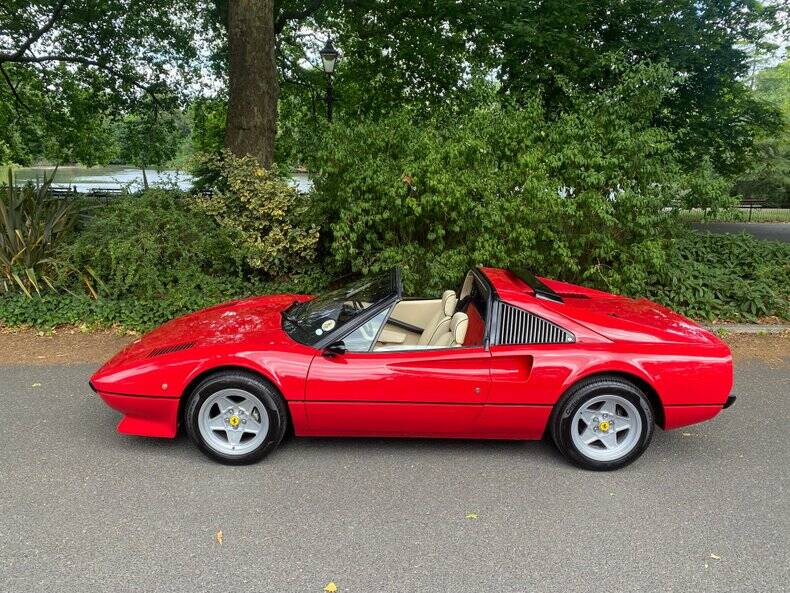 Immagine 10/50 di Ferrari 308 GTS (1978)