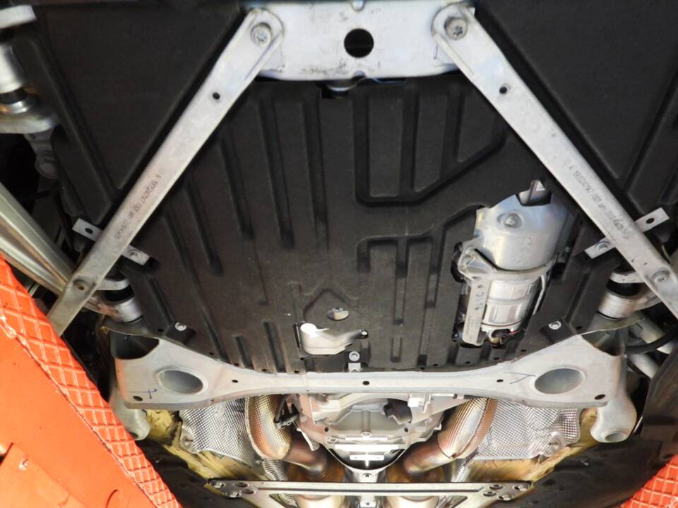 Image 14/15 of Mercedes-AMG GT (2021)