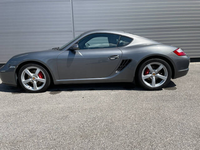 Image 2/9 de Porsche Cayman S (2007)