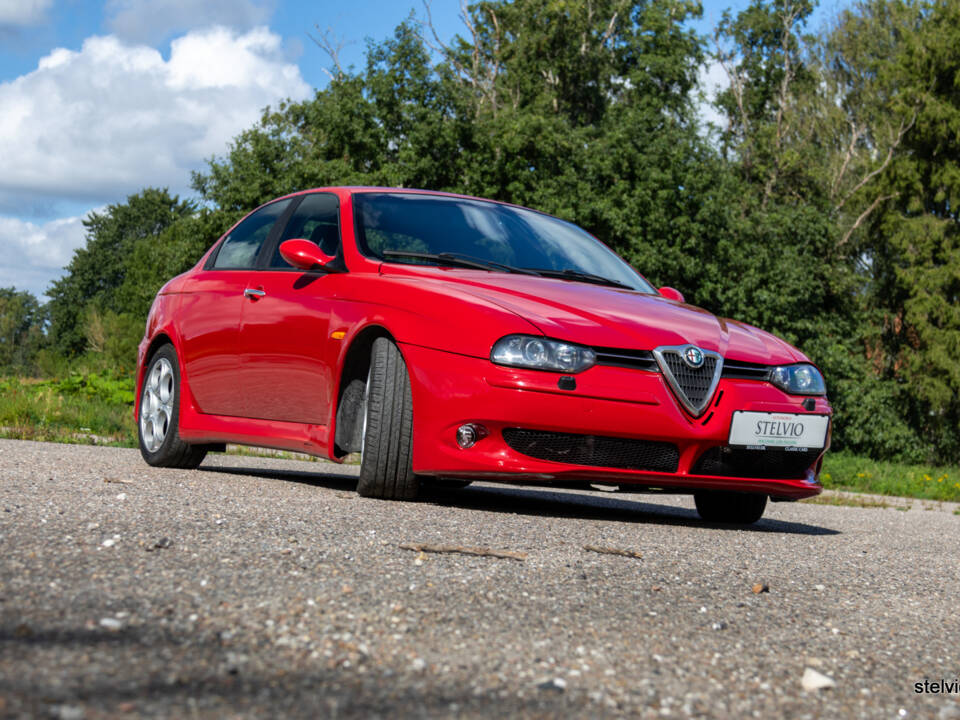 Immagine 4/25 di Alfa Romeo 156 3.2 V6 GTA (2004)