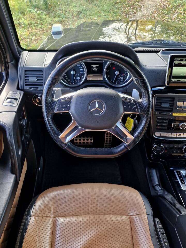 Immagine 41/92 di Mercedes-Benz G 500 Final Edition 200 (2013)