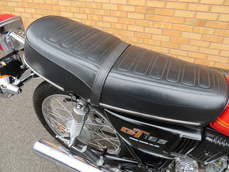 Image 15/45 de Suzuki DUMMY (1977)